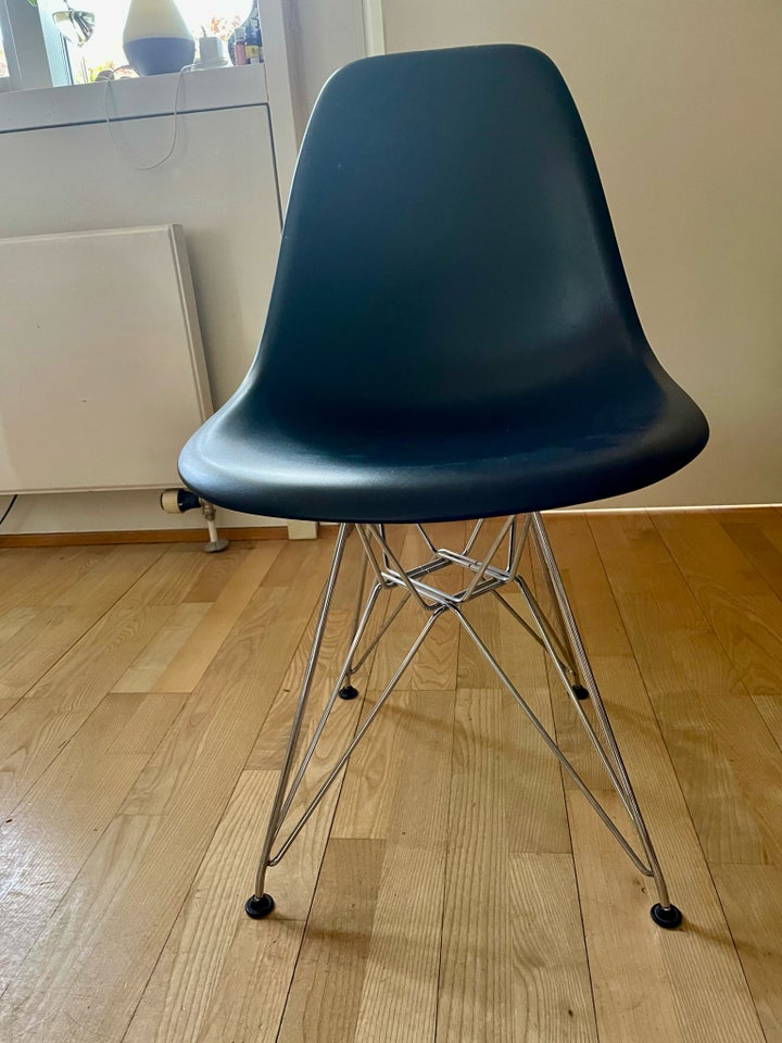 Eames, Stol