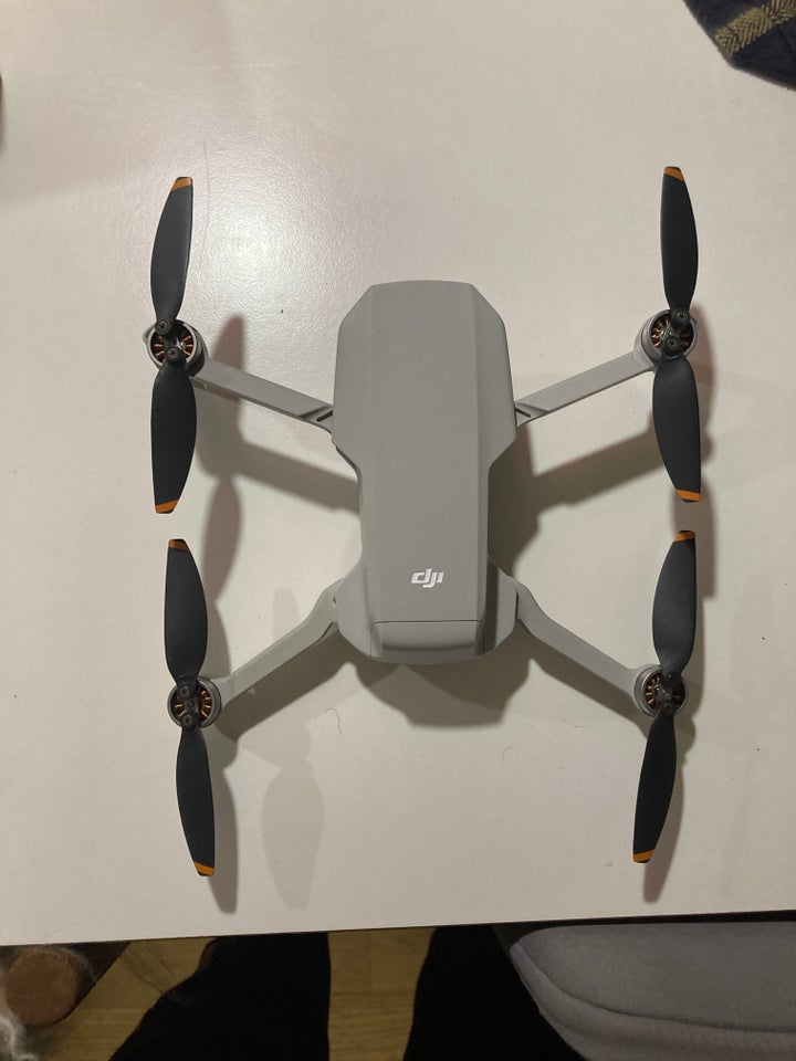 DJI mini se, DJI, Mini se