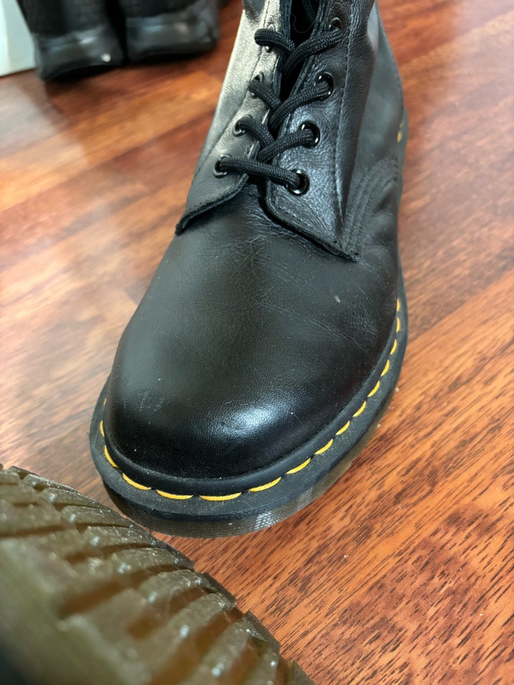 Støvler DrMartens str 42