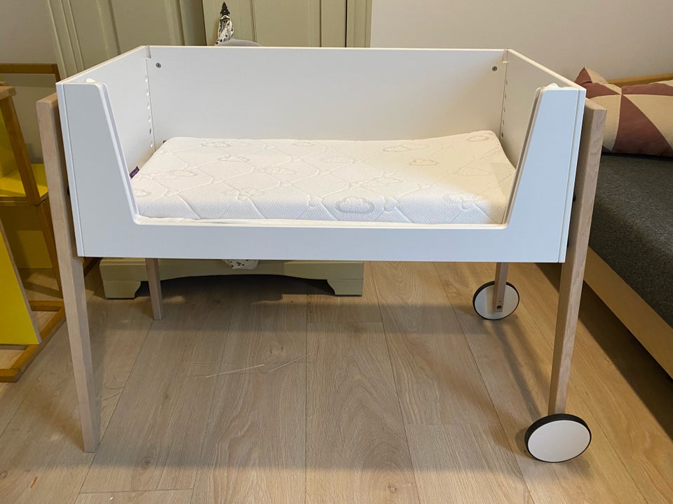 Babyseng, Bedside crib, Leander