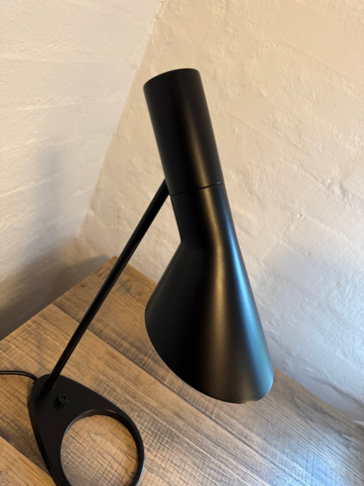 Arne Jacobsen AJ mini bordlampe