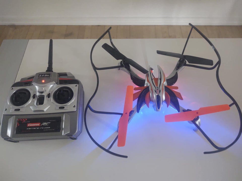 Drone, Carrera