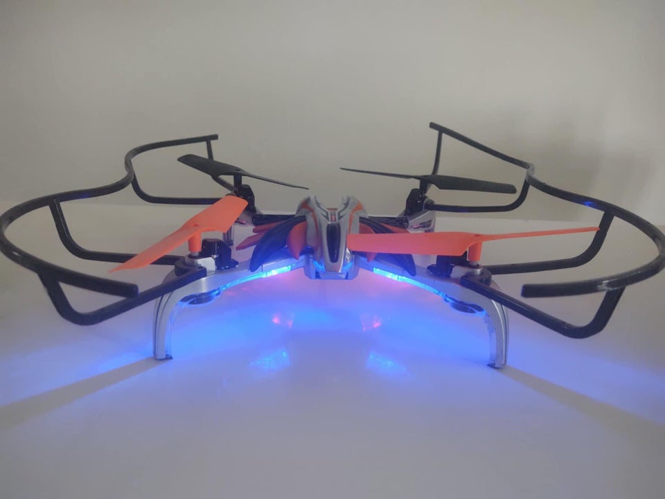 Drone, Carrera