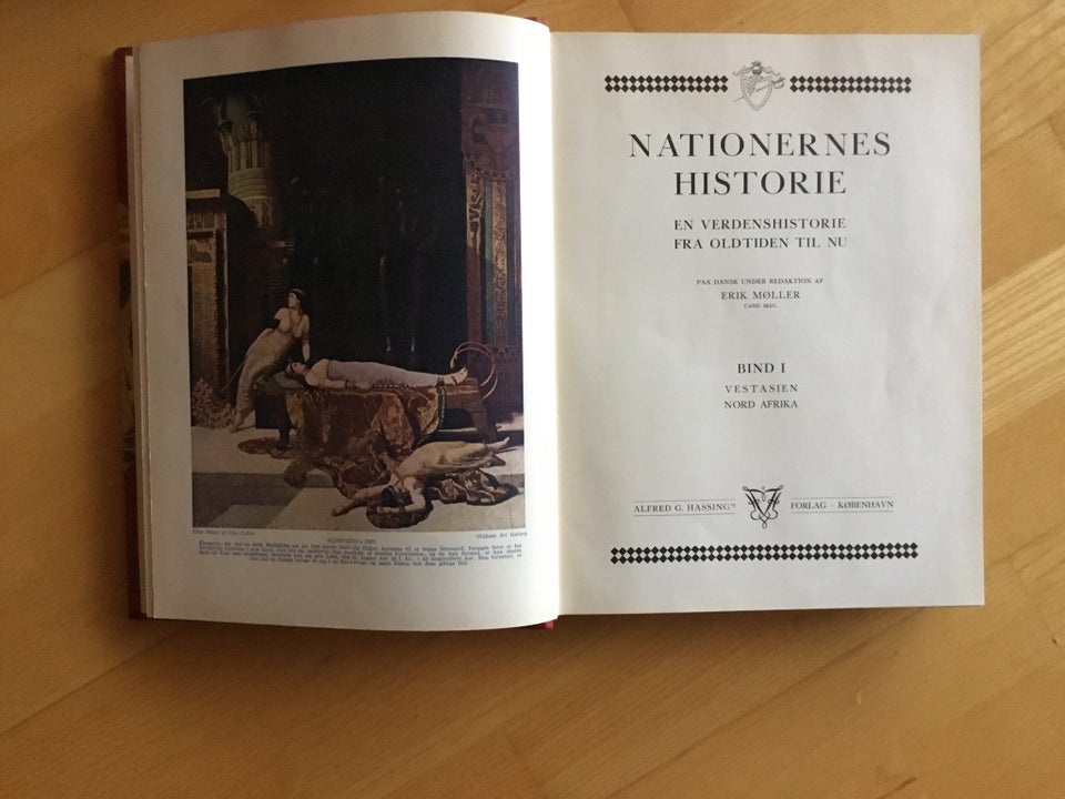 Nationernes historie Bind 1-5,