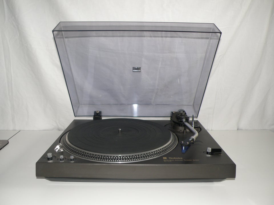 Pladespiller Technics SL-1710