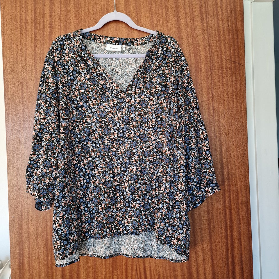 Bluse, Fransa curve, str. 52