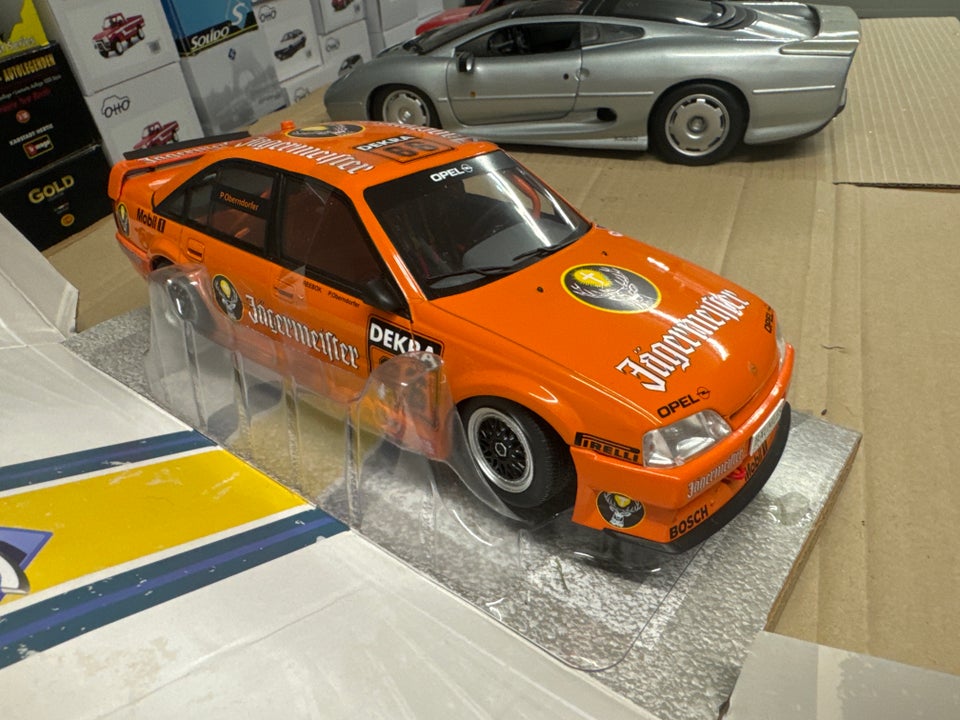 Modelbil, Opel Omega Jägermeister