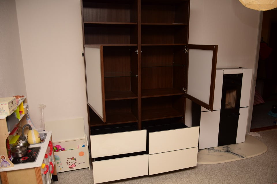 Vitrineskab Ikea b: 120 d: 42 h: