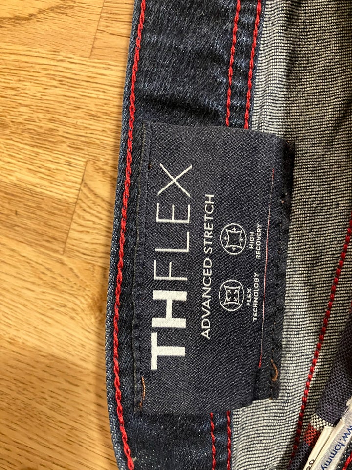 Jeans, Tommy Hilfiger, str. 33