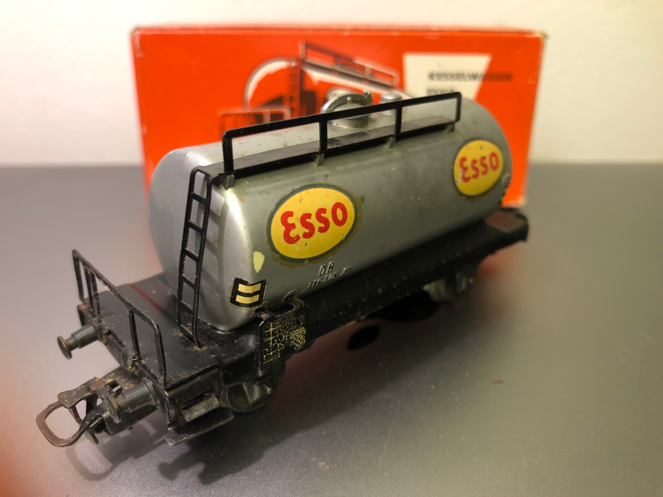 Modeltog, Märklin 4501 ESSO vogn,