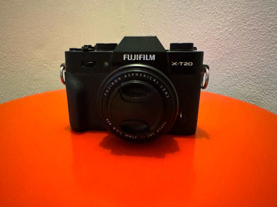 Fuji X-T20  2 objektiver 24