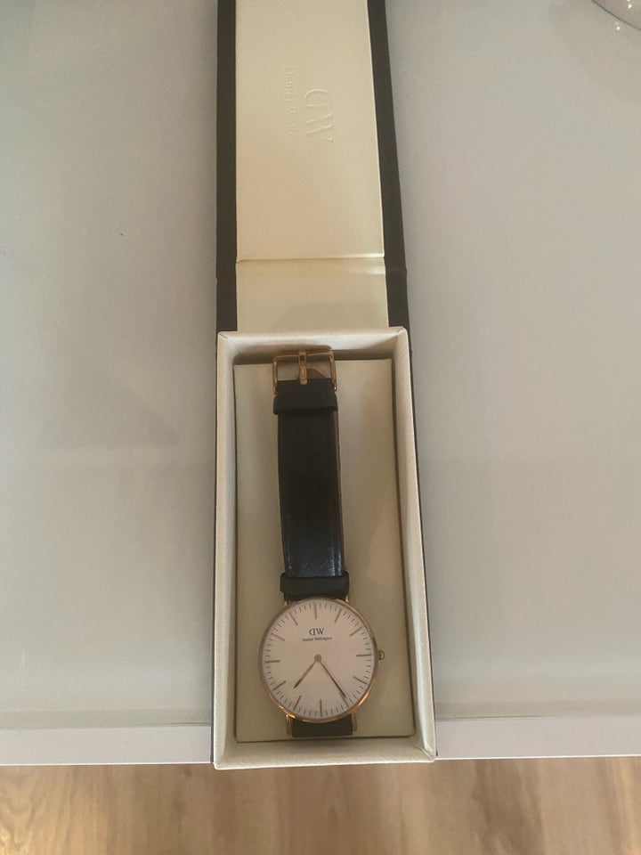 Herreur, Daniel Wellington