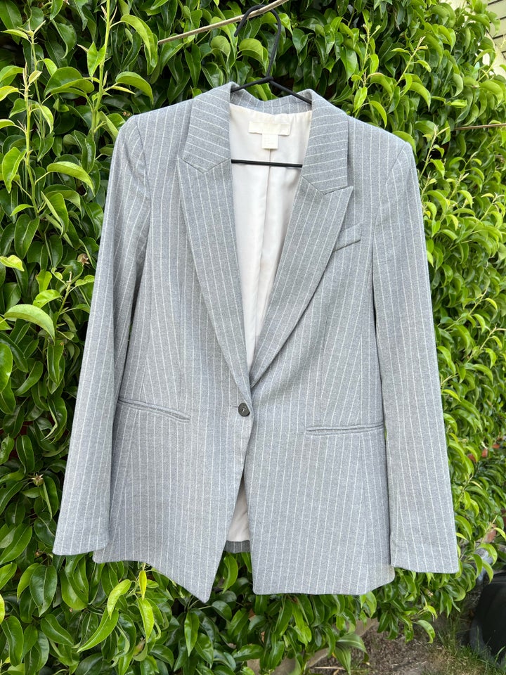 Blazer, str. 34, HM