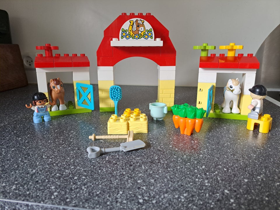 Lego Duplo, Hestestald