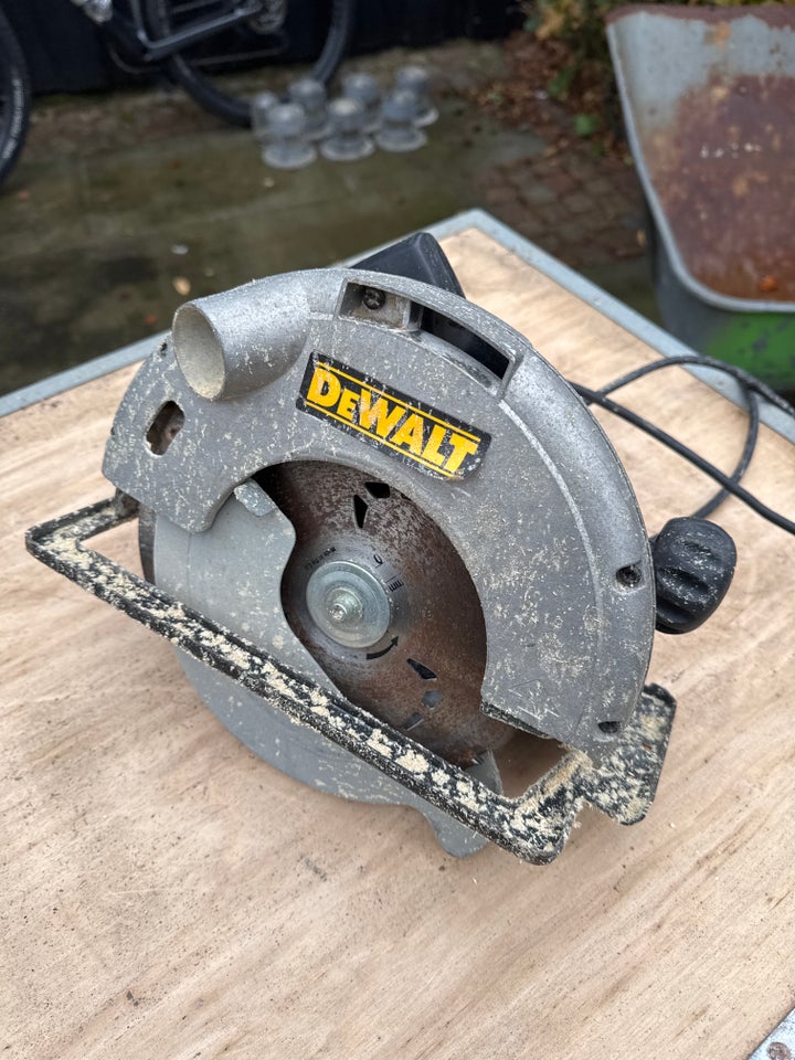 Rundsav, DeWalt