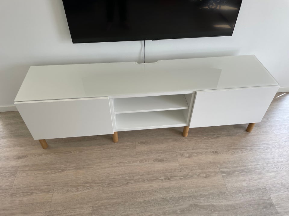 Tv bord Ikea finer