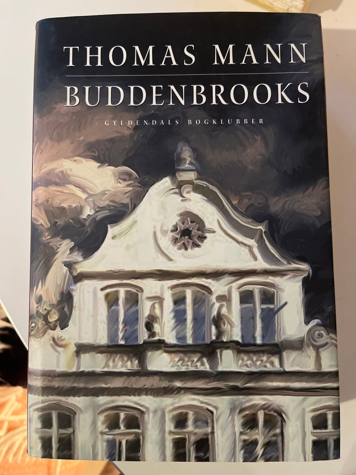 Buddenbrooks, Thomas Mann, genre: