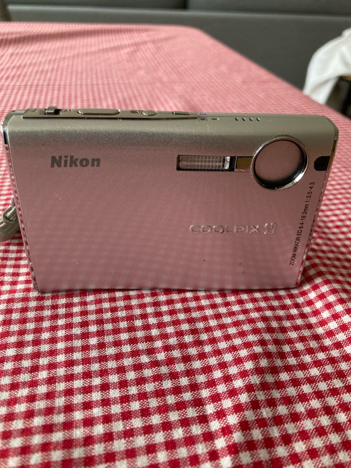 Nikon Nikon Coolpix S9, God