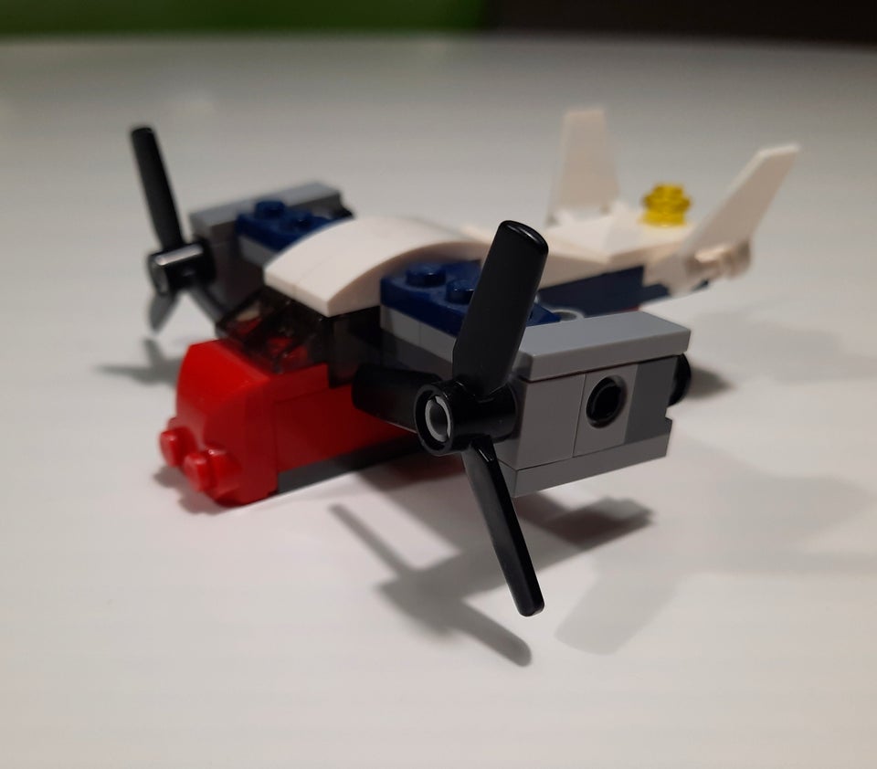 Lego Creator # 30189 Transport Fly