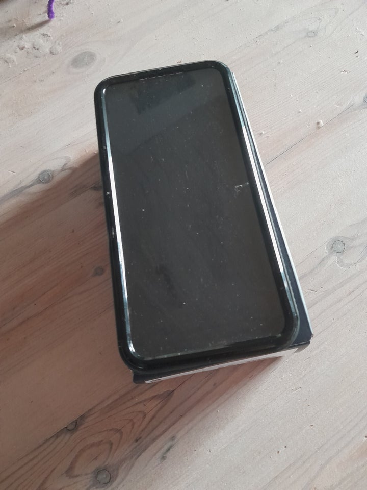 Motorola E13, Perfekt