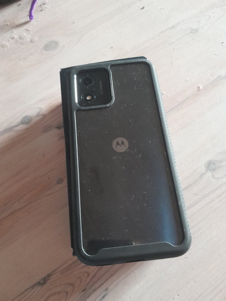 Motorola E13, Perfekt