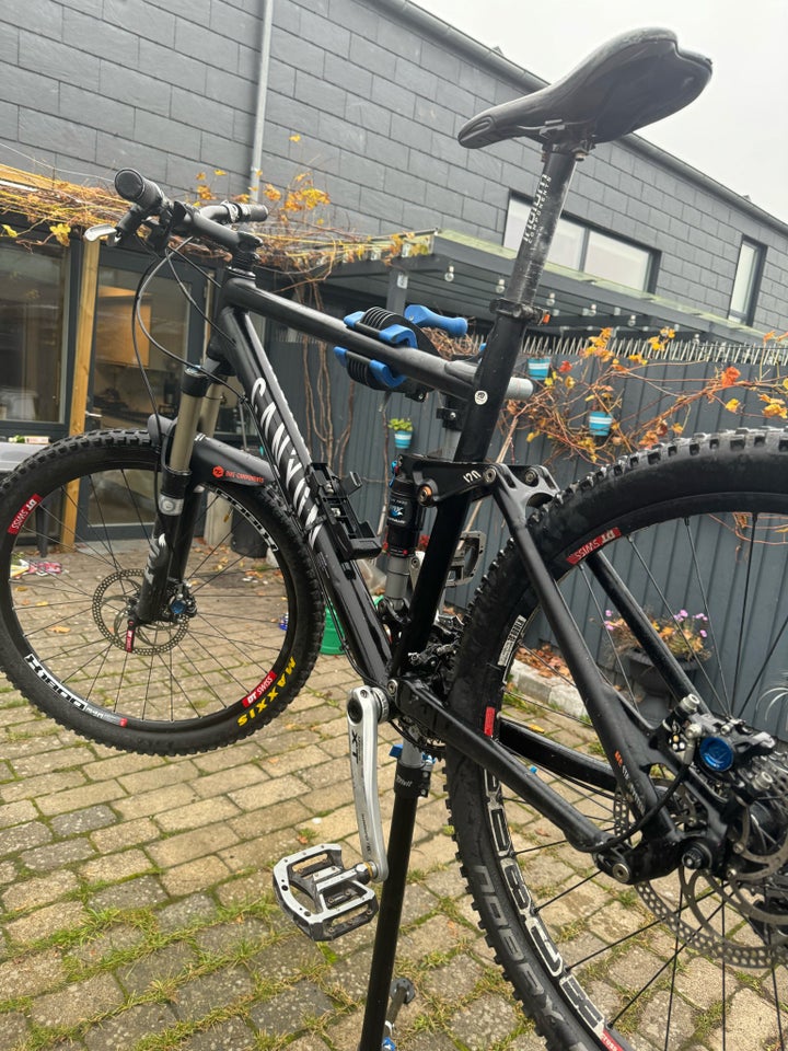 Canyon Nerve xc 7.0, full