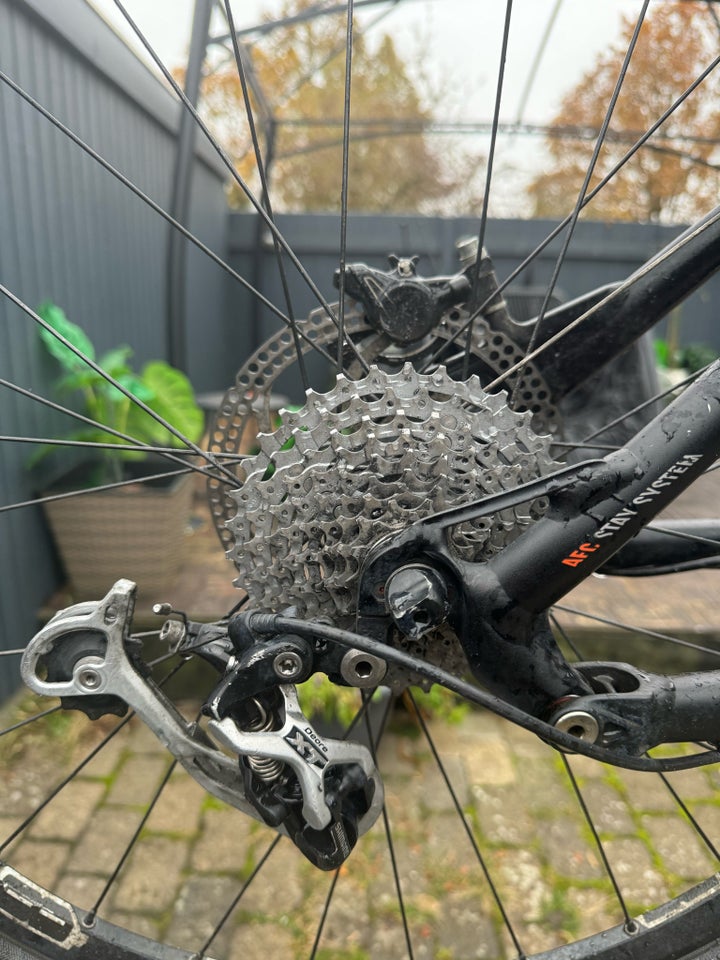 Canyon Nerve xc 7.0, full