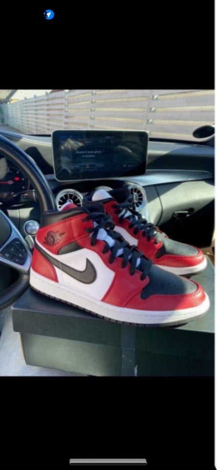 Sneakers, Jordan 1, str. 44