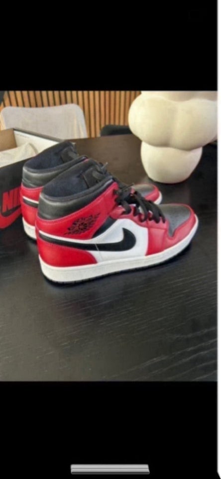 Sneakers, Jordan 1, str. 44