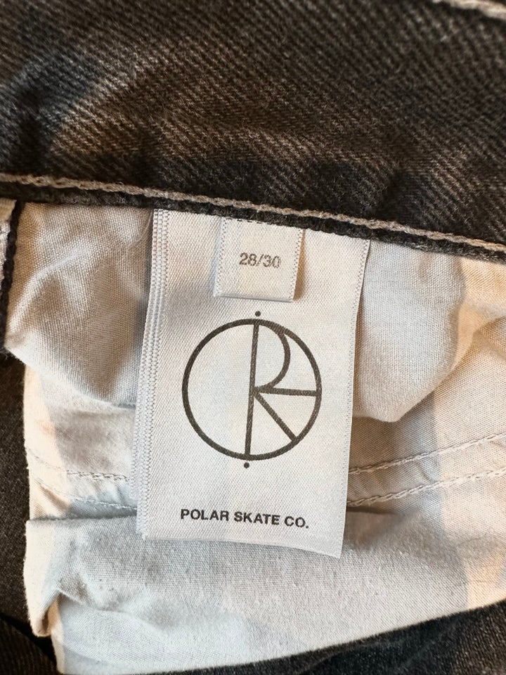 Jeans, Polar skate Co, str. 28