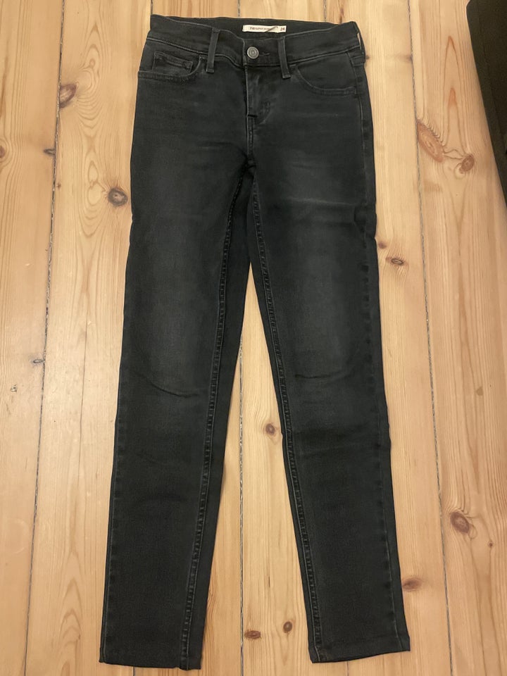 Jeans Levi’s  str 24