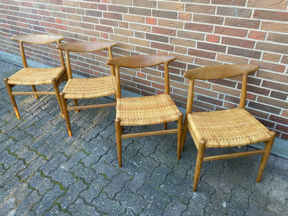 Hans J Wegner W2 Stol