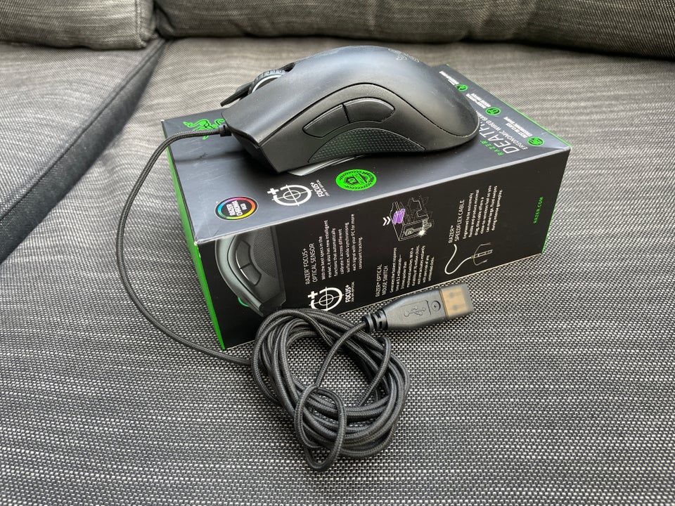 Mus Razer Deathadder