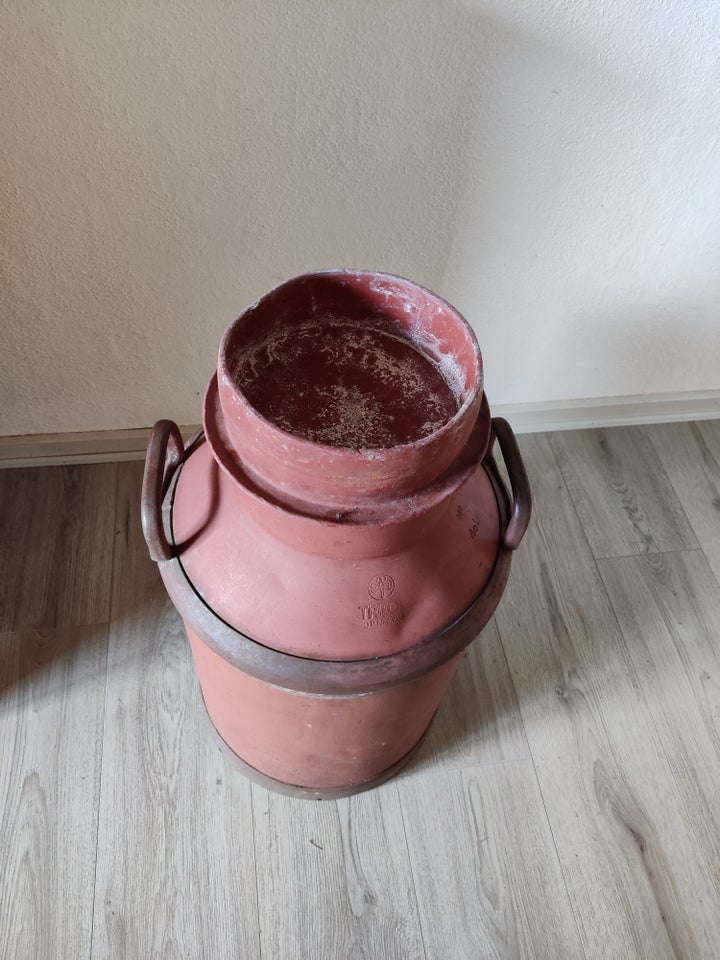 Bemalet 40 liters mælkejunge