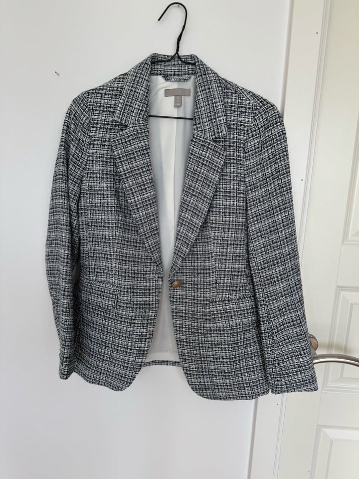 Blazer, str. 36, HM