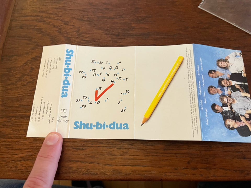 Bånd, Shu-Bi-Dua, 12 / Shu-bi-dua