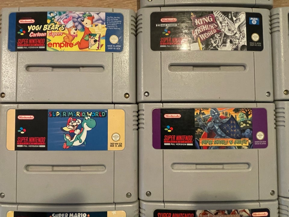 Diverse Super Nintendo titler,