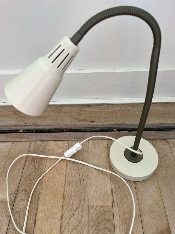 Skrivebordslampe IKEA B0603