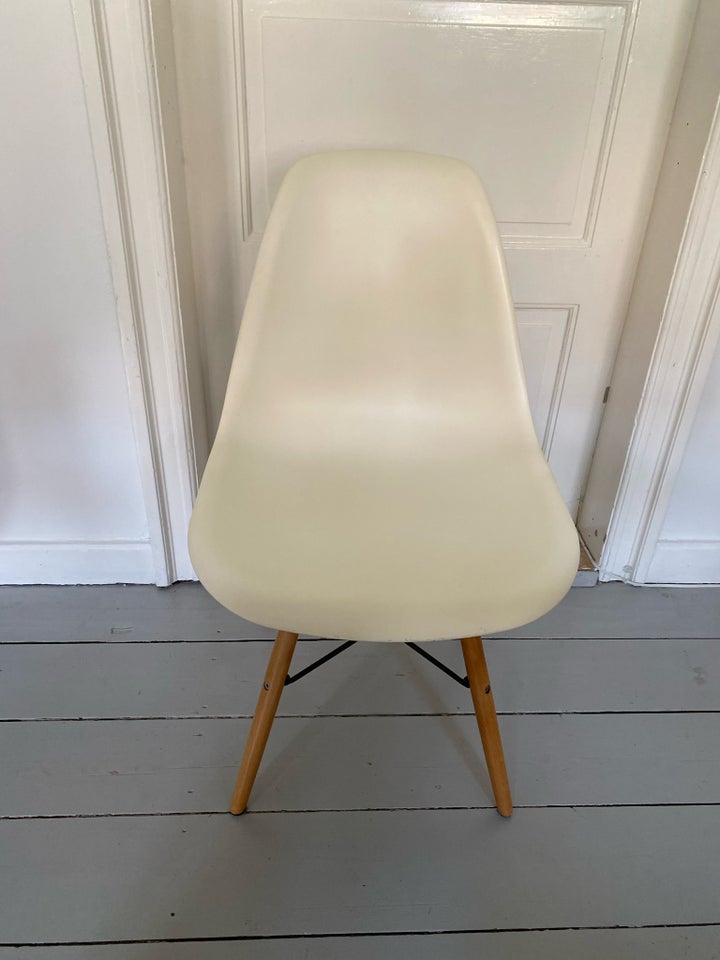 Spisebordsstol Eames replica