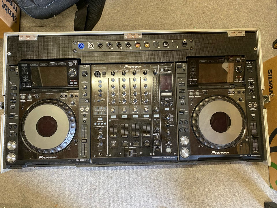 Cdj 2000 Nexus, Pioneer 2000 Nexus