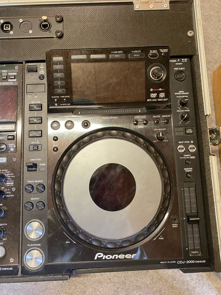 Cdj 2000 Nexus, Pioneer 2000 Nexus