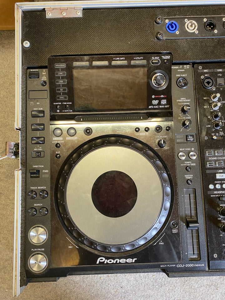 Cdj 2000 Nexus, Pioneer 2000 Nexus