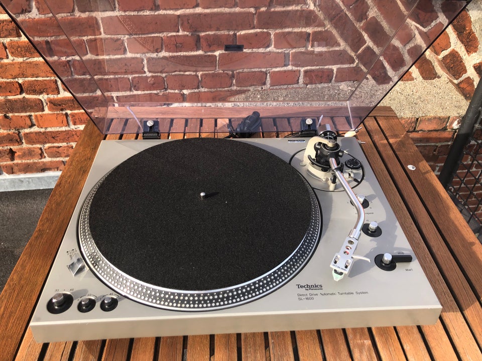 Pladespiller, Technics, SL-1600