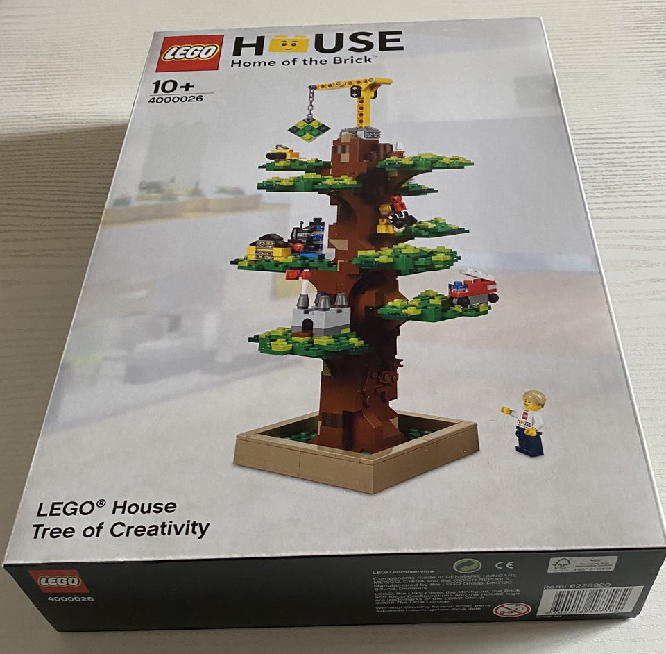 Lego Architecture, Tree of