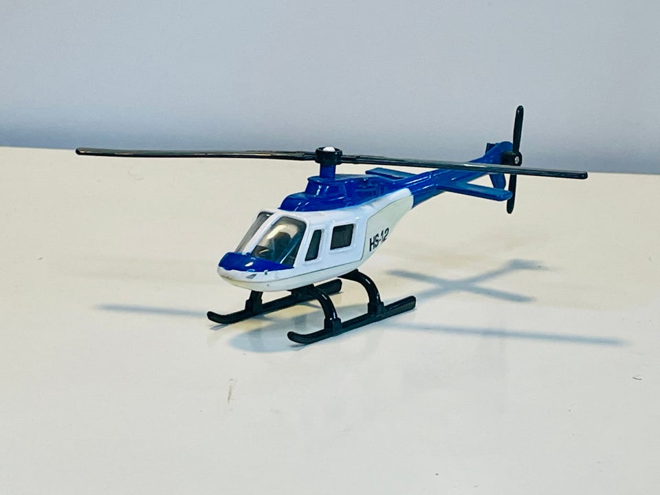 Modelfly HS-12 Helikopter, skala