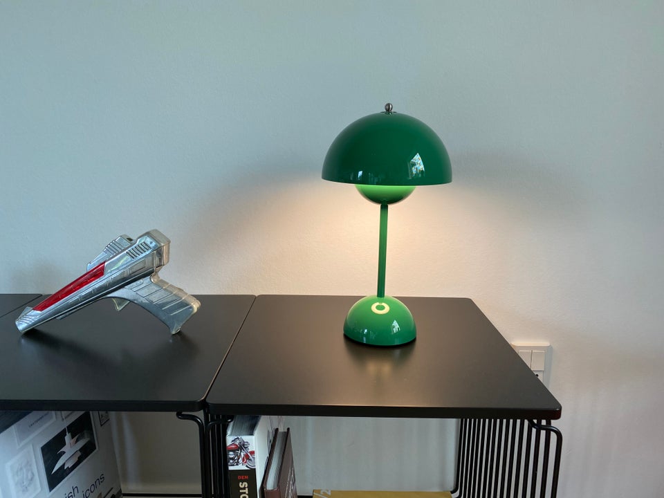 Verner Panton VP9 bordlampe