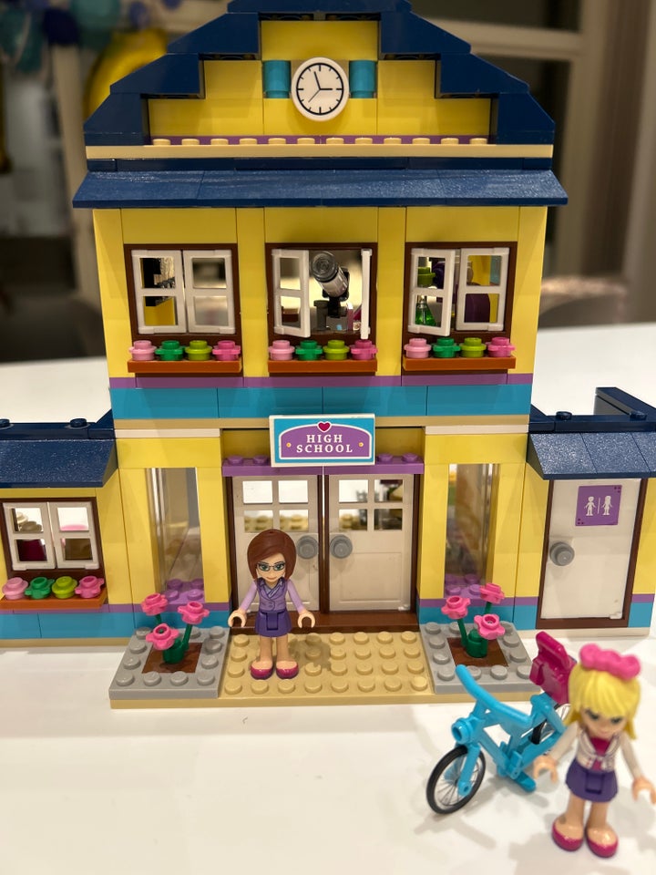 Lego Friends, Heartlake