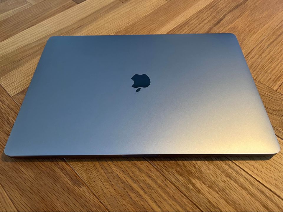 MacBook Pro, A2141, 2,3 GHz