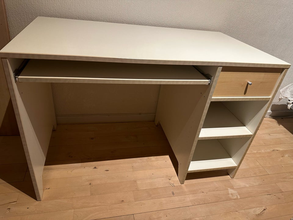 Skrive-/computerbord IKEA b: