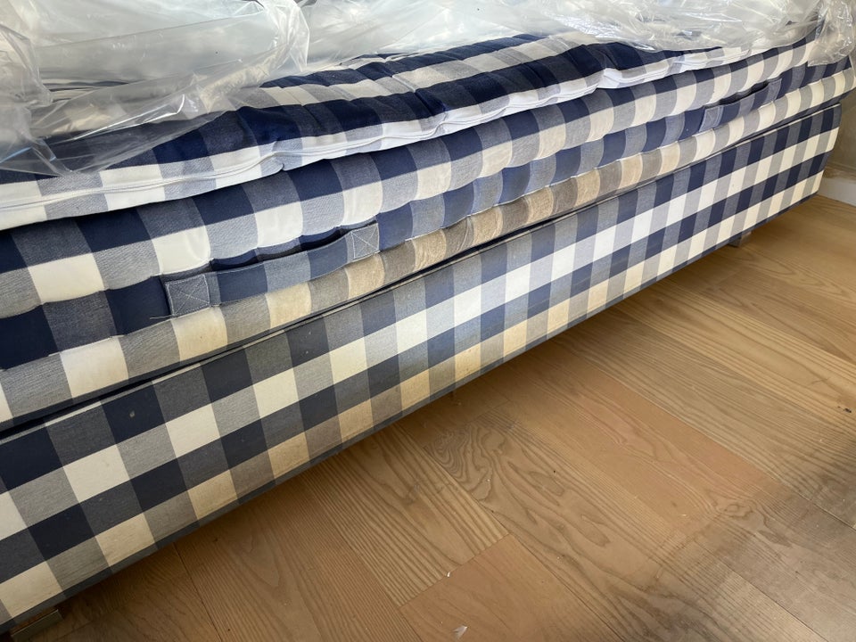 Continental, Hastens, b: 180 l: 200